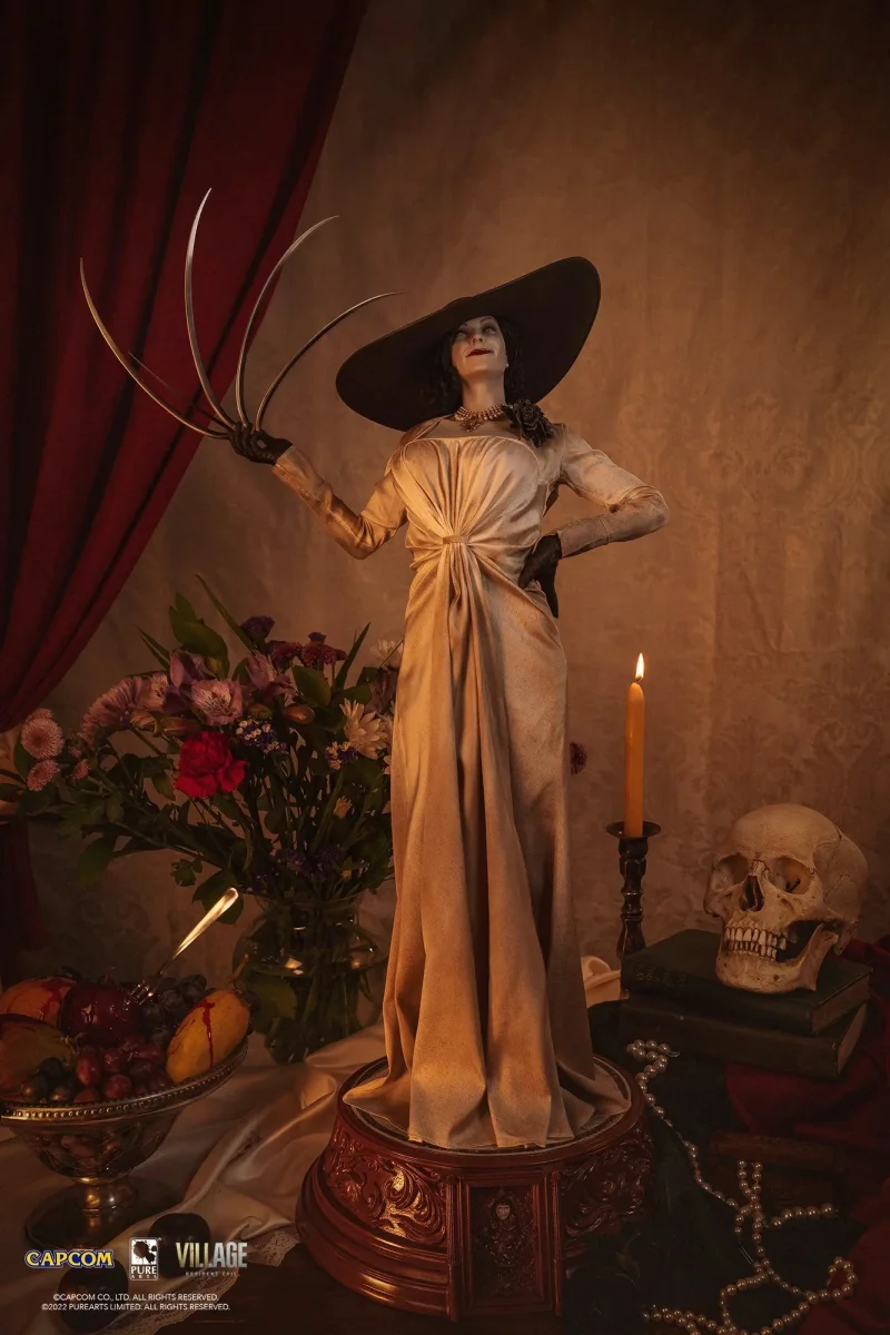 Figura de Lady Dimitrescu